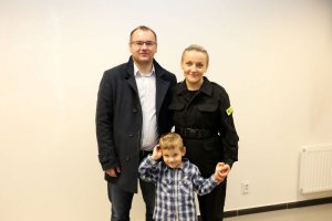 Nowa policjantka z rodziną.