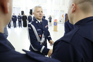 Komendant Wojewódzki w Lublinie wręcza odznaki policyjne