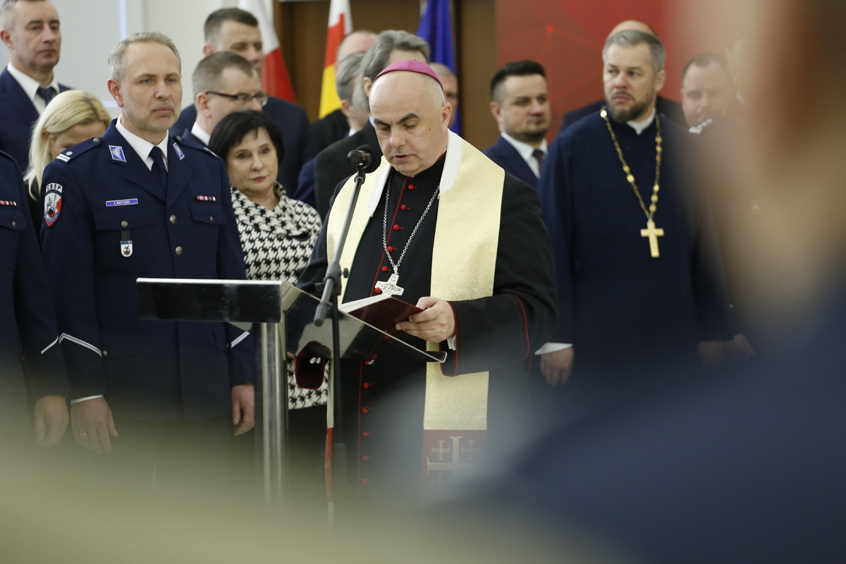 Świąteczne życzenia przekazał arcybiskup Stanisław Budzik.
