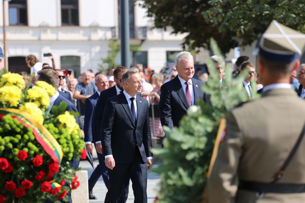 Prezydenci Polski i Litwy w Lublinie na Placu Litweskim