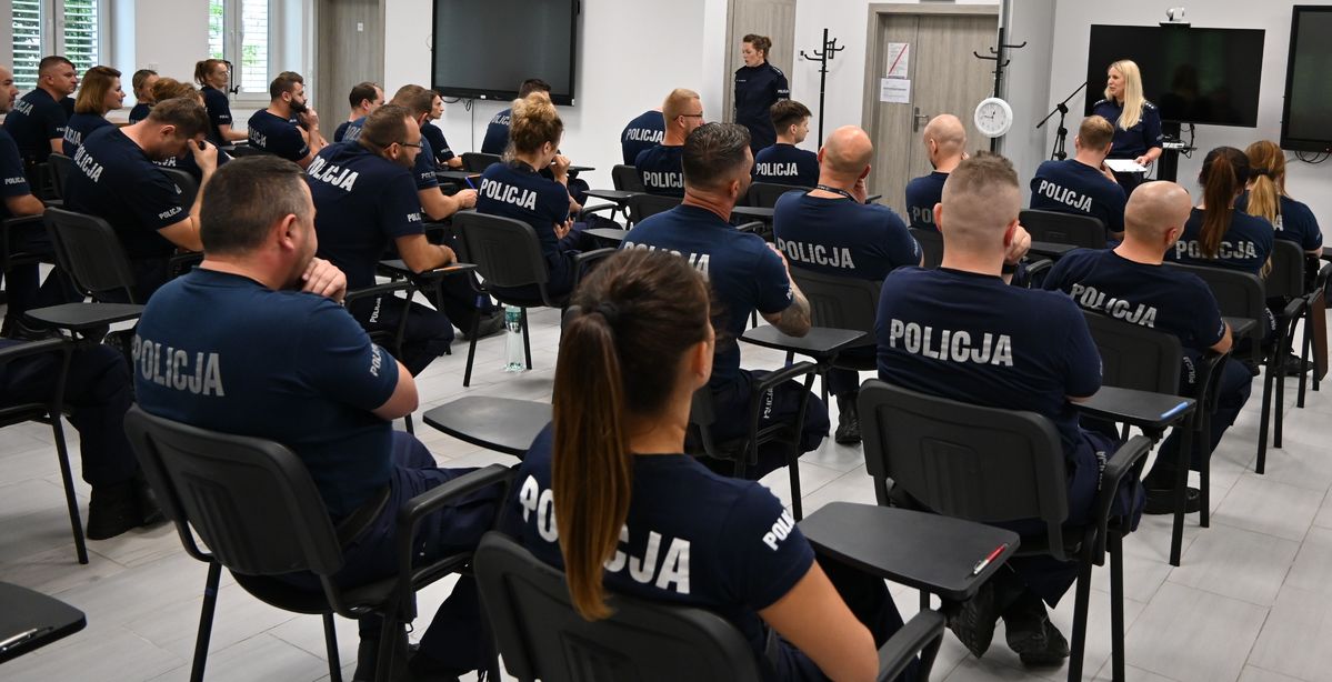 uczestnicy szkolenia podczas egzaminu 