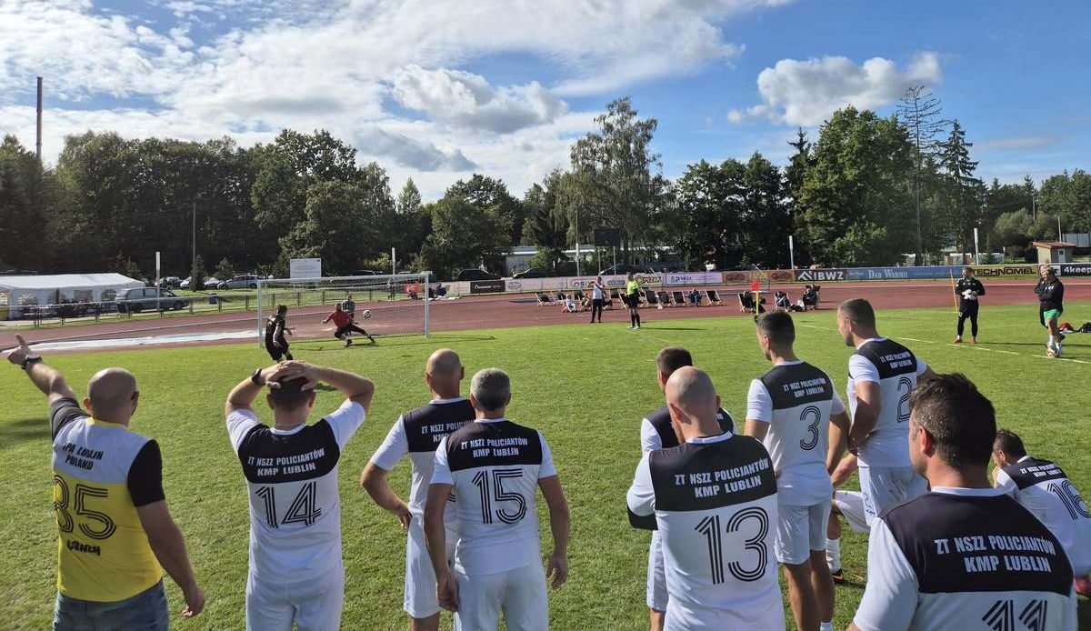 reprezentacja KWP w Lublinie podczas meczu