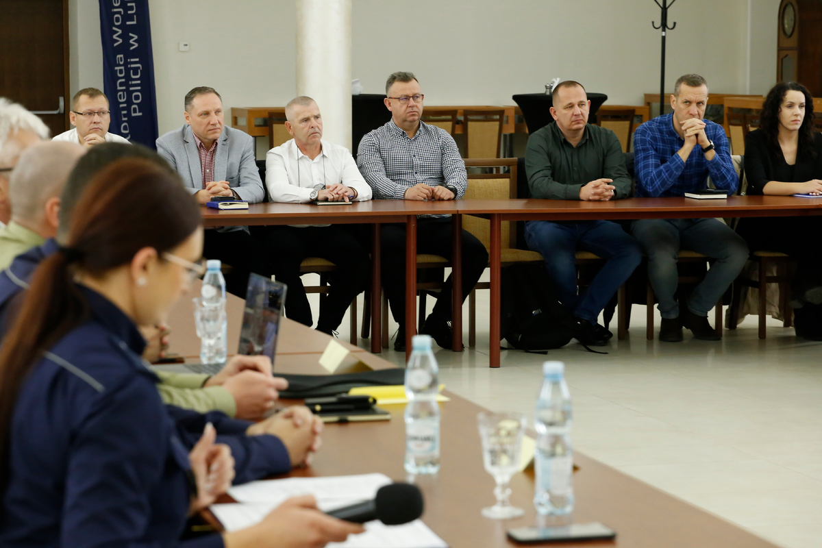 Uczestnicy konferencji zwalczanie przestępczości akcyzowej.