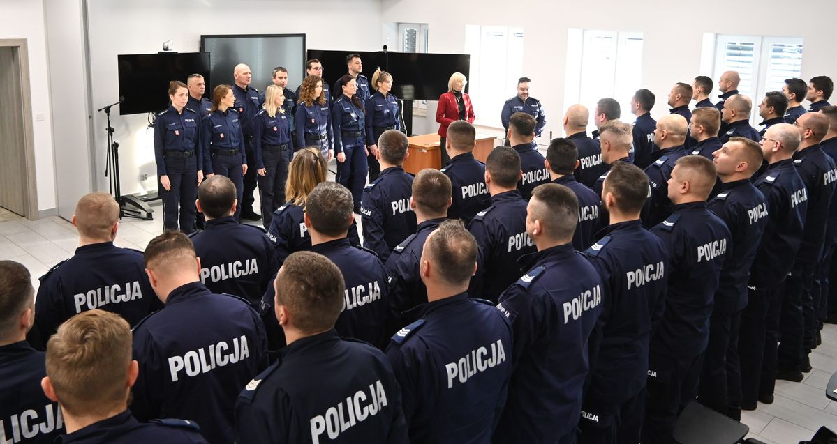 uczestnicy szkolenia i kadra kierownicza ośrodka