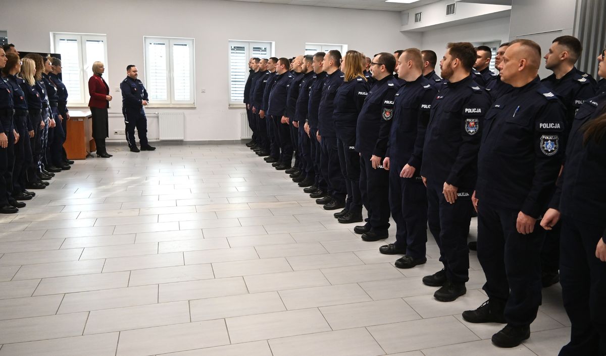 uczestnicy szkolenia i kadra kierownicza ośrodka