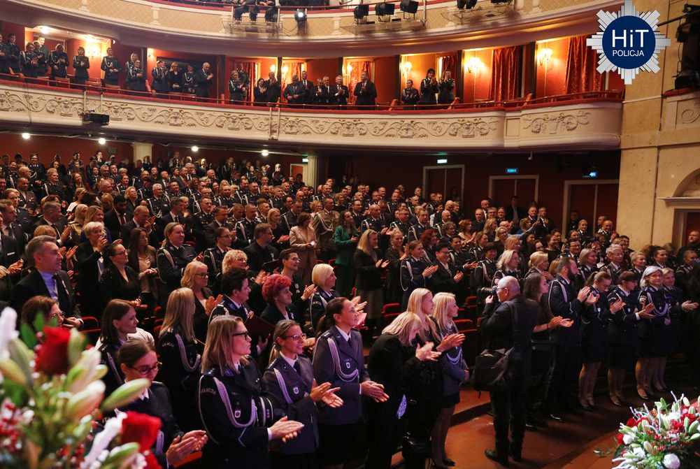 policjantki i pracownice na gali
