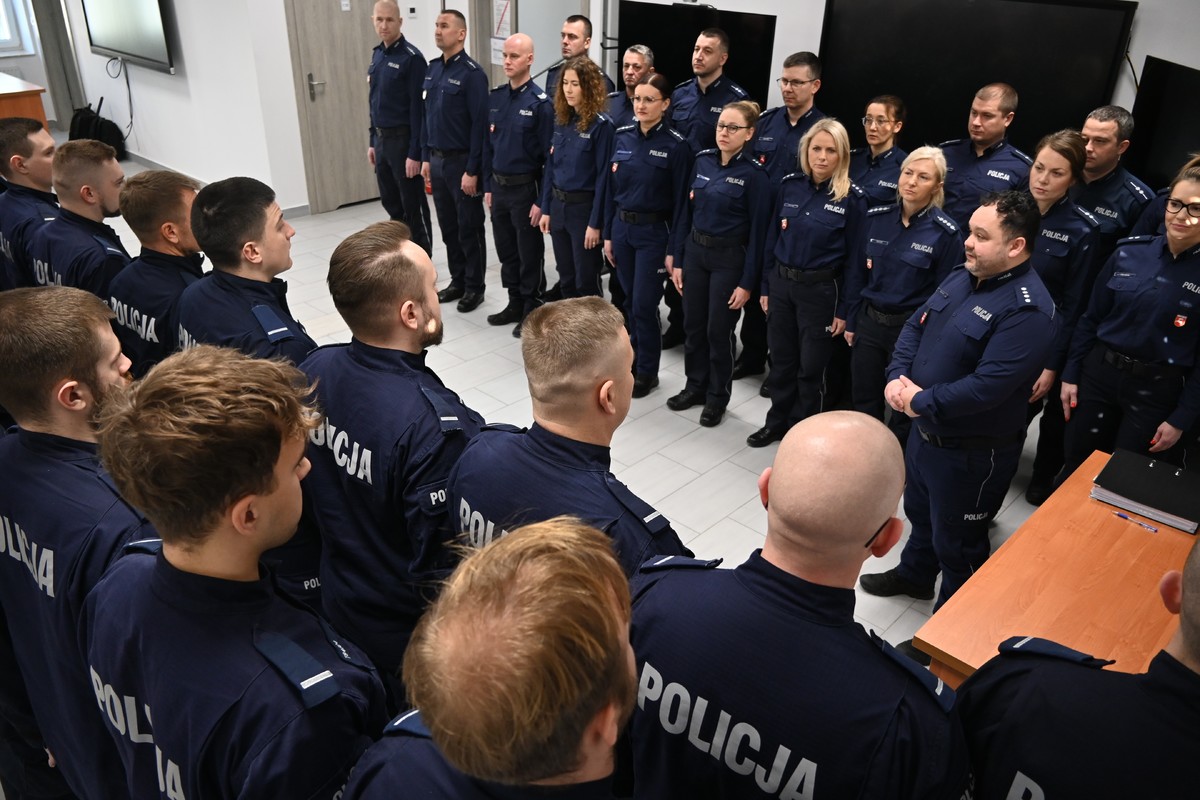 kadra dydaktyczna ośrodka i uczestnicy szkolenia