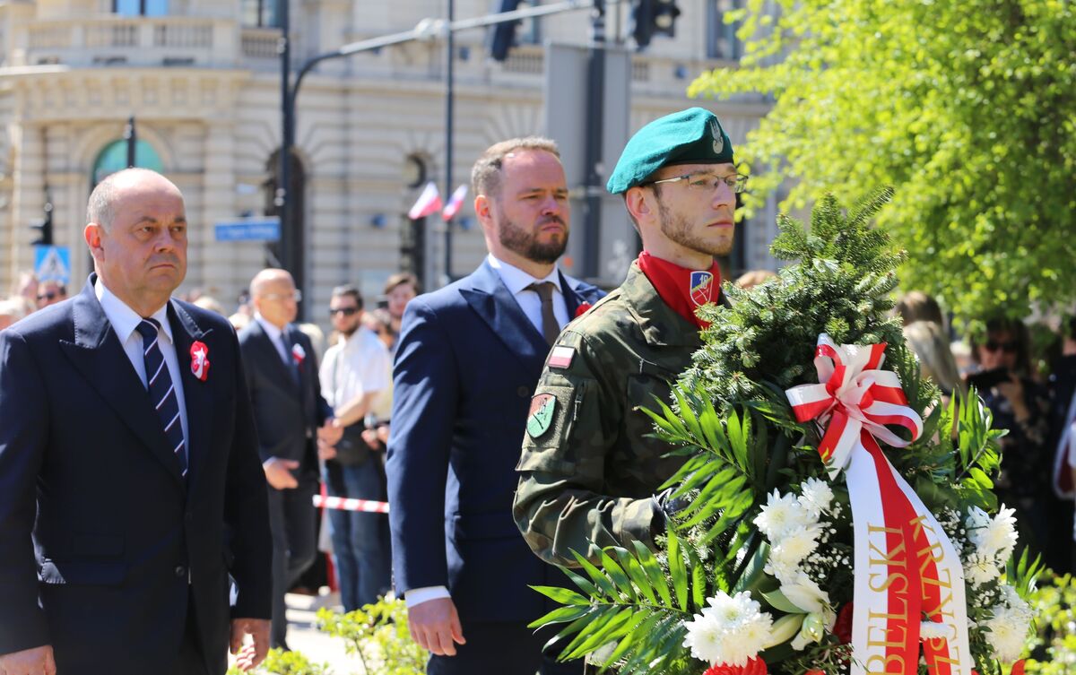 Wojewoda Lubelski składa wieniec
