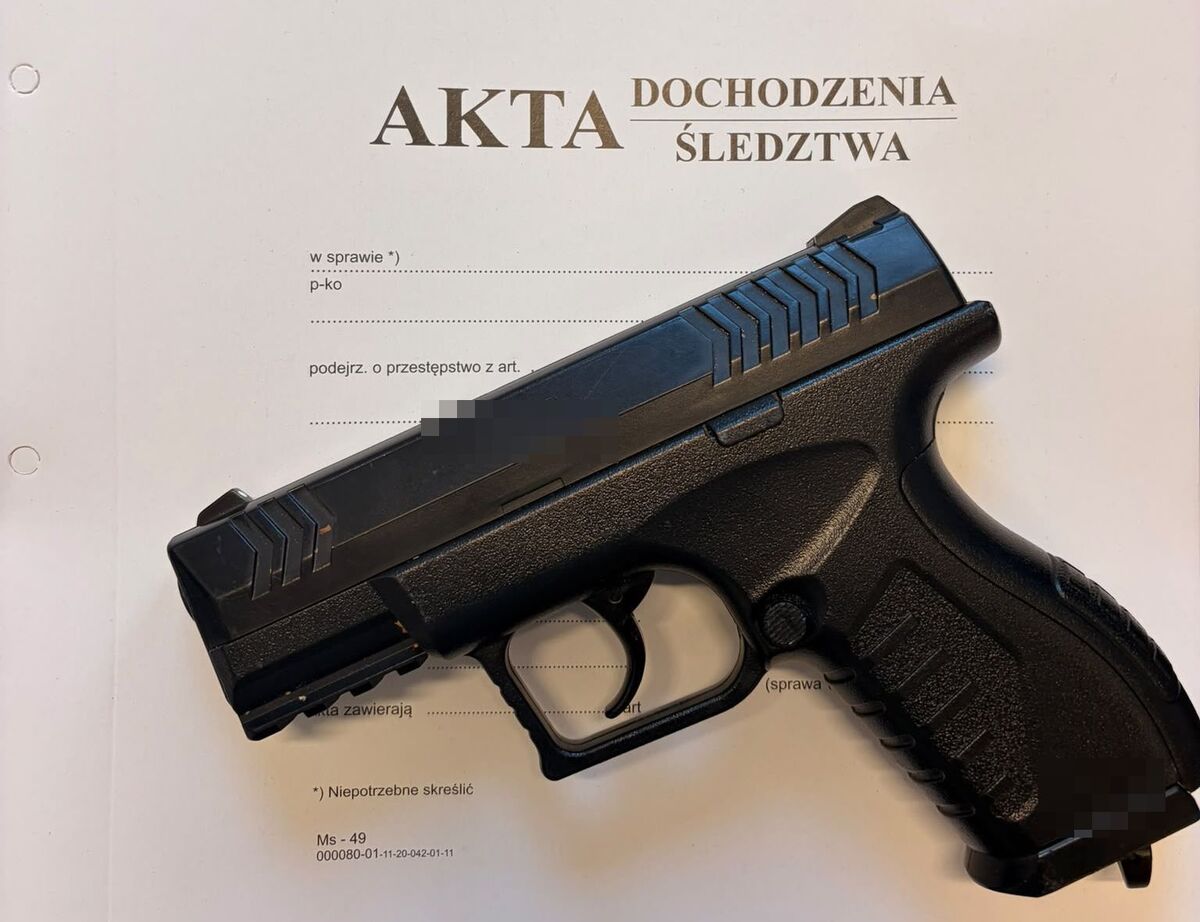zabezpieczona wiatrówka