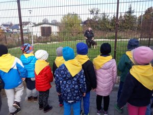 Wizyta dzieci na komendzie