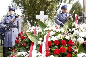 fot. uroczystości żałobne i apel poległych na cmentarzu Hallerczyków.