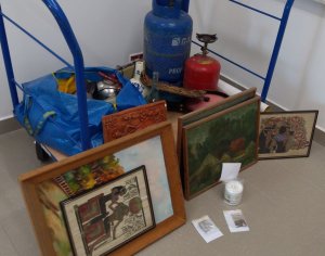 fot. : skradzione przedmioty z domu w Sobieszynie odzyskane przez ryckich policjantów