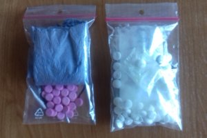 zabezpieczone tabletki amfetaminy