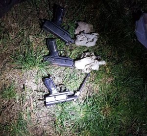 zabezpieczona przez policjantów broń