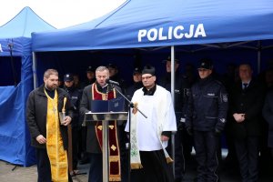 Kapelani lubelskiej policji święcą Posterunk Policji w Sławatyczach