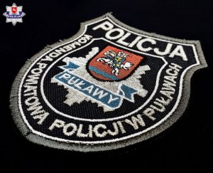 naszywka z logo policji