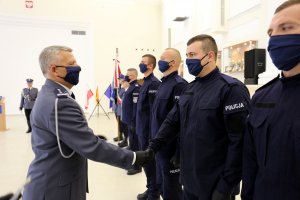Komendant Wojewódzki Policji w Lublinie gratuluje nowym policjantom wstąpienia do służby.