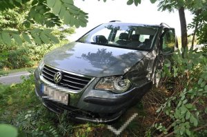 uszkodzony samochód w miejscowości Smólsko Duże