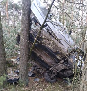 tył uszkodzonego samochodu marki Skoda