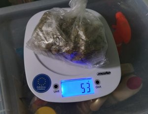 marihuana na wadze. 53 gramy