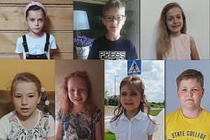 Zdjęcie przedstawia laureatów konkursu.