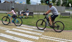 rowerzyści na Miasteczku Ruchu Drogowego