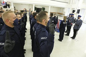 policjanci podczas ślubowania