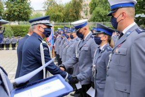 Wojewódzkie obchody Święta Policji w lubelskim garnizonie, wręczanie awansów