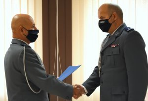 Wręczenie rozkazu przez Zastępcę Komendanta Wojewódzkiego Policji