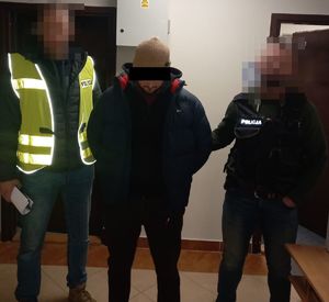 zatrzymany 29-latek prowadzony przez kryminalnych