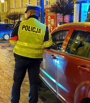 policyjna kontrola kierujących pojazdami do przewozu osób w Lublinie