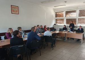 spotkanie policjantów z pracownikami Poczty w Chełmie