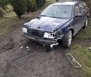 uszkodzone auto