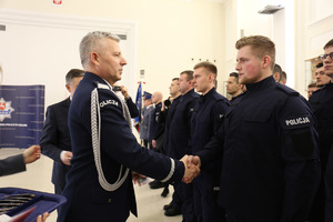 Komendant Wojewódzki Policji w Lublinie wręcza odznaki