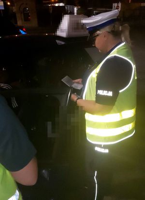 policyjna kontrola taksówek nocą
