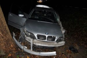 rozbity pojazd BMW