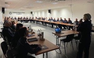 konferencja z udziałem policjantów komendzie miejskiej policji w Lublinie