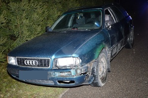 uszkodzony pojazd Audi