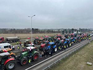 protest rolników na drodze ekspresowej