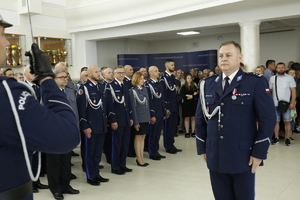 meldunek składany komendantowi