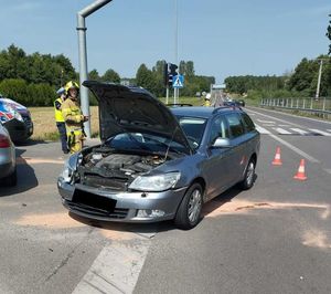 zderzenie pojazdów na skrzyżowaniu