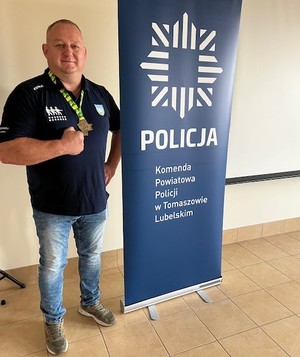 policjant na te baneru