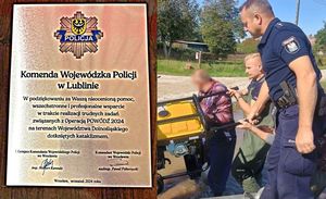 podziękowanie, policjanci podczas niesienia pomocy powodzianom