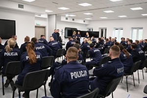 policjanci podczas egzaminu