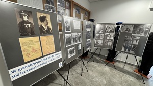 wystawa na 100-lecie kobiet