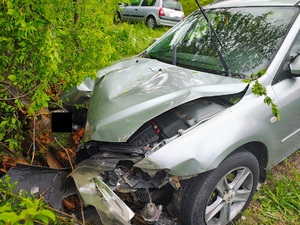 uszkodzone samochody