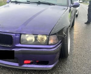 przód pojazdu BMW zatrzymanego do kontroli