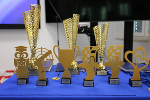 puchary dla zwycięzców konkursu