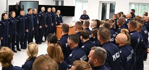 uczestnicy szkolenia i kadra kierownicza ośrodka szkolenia