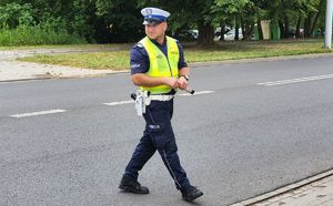 policjant na drodze